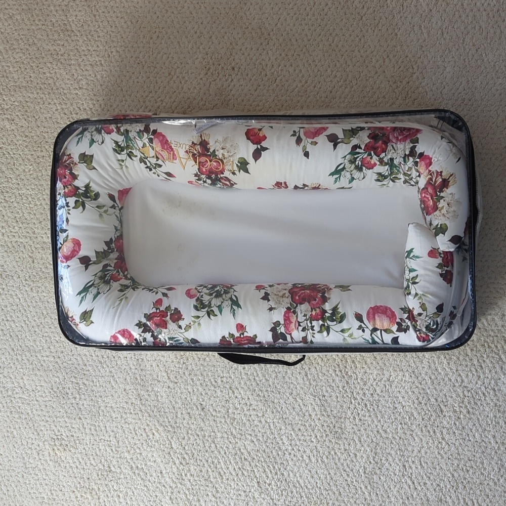 DOCK A TOT DELUX+ Floral pattern